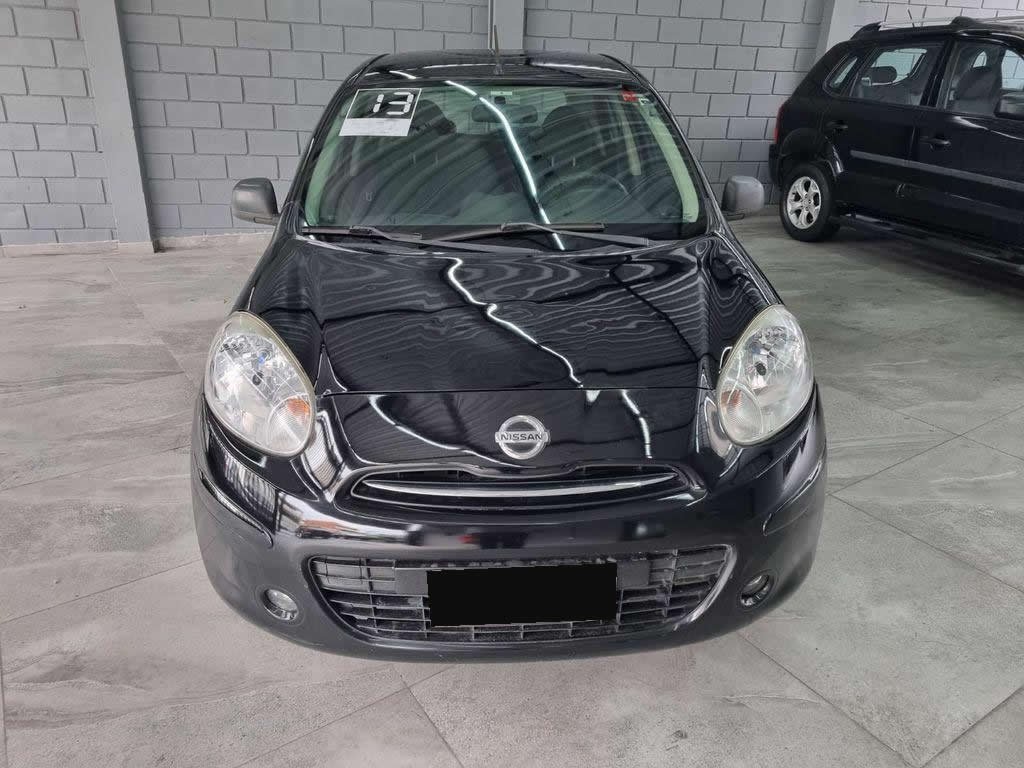 Nissan March s 1.0 flex 2013