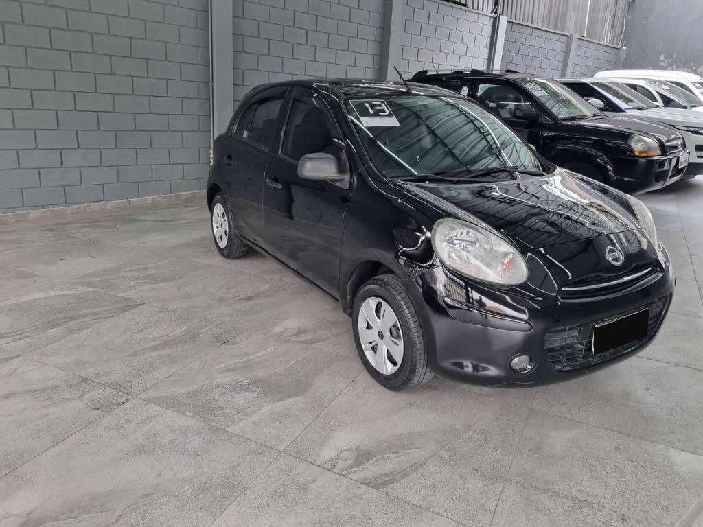 Nissan March s 1.0 flex 2013