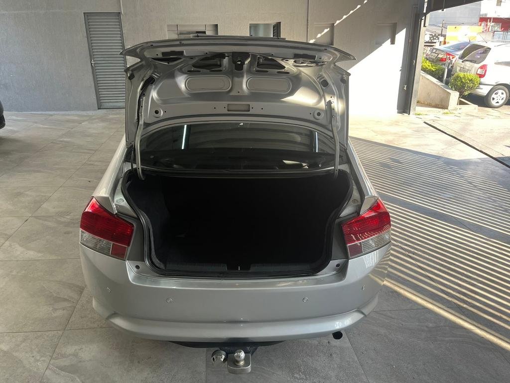 Honda City lx 1.5 2010