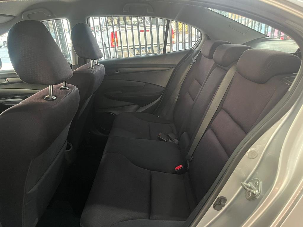 Honda City lx 1.5 2010